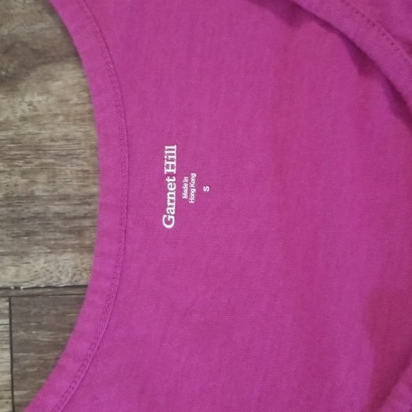 Garnet Hill Ruffled Front Magenta Cap Sleeve Top Size Small - Picture 4 of 6